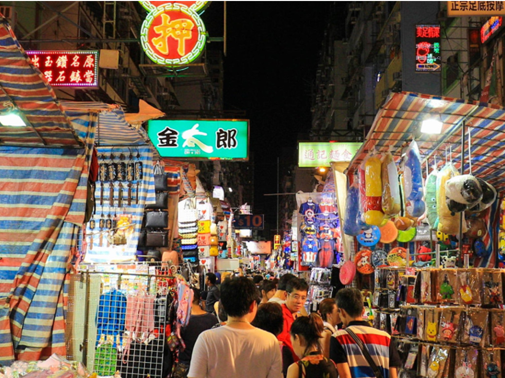 Street Markets dan Night Markets Populer di HongKong : Ladies Market