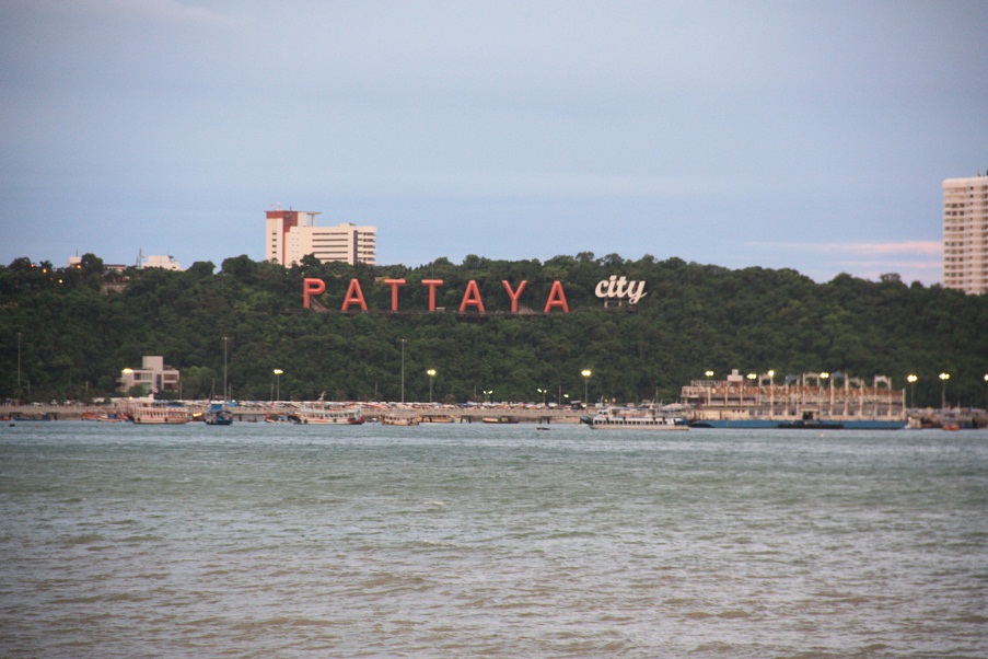 Wisata di Pattaya, Thailand : Mall Central Festival & Pantai Pattaya