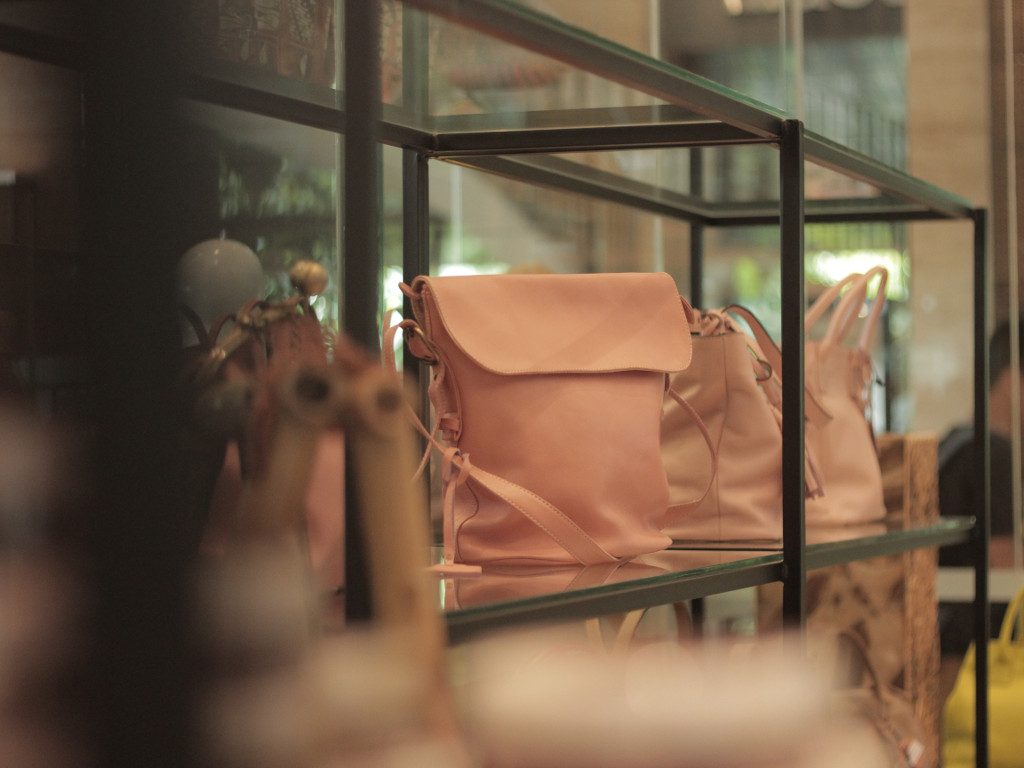 Review Alra Lifestyle | Tas Kulit Handmade Yang Bikin Jatuh Hati